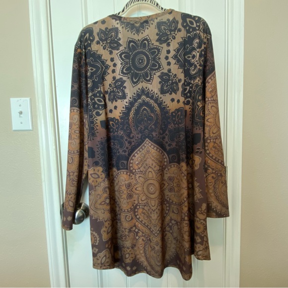 Lily by Firmiana Blouse Size 4X - Picture 4 of 7